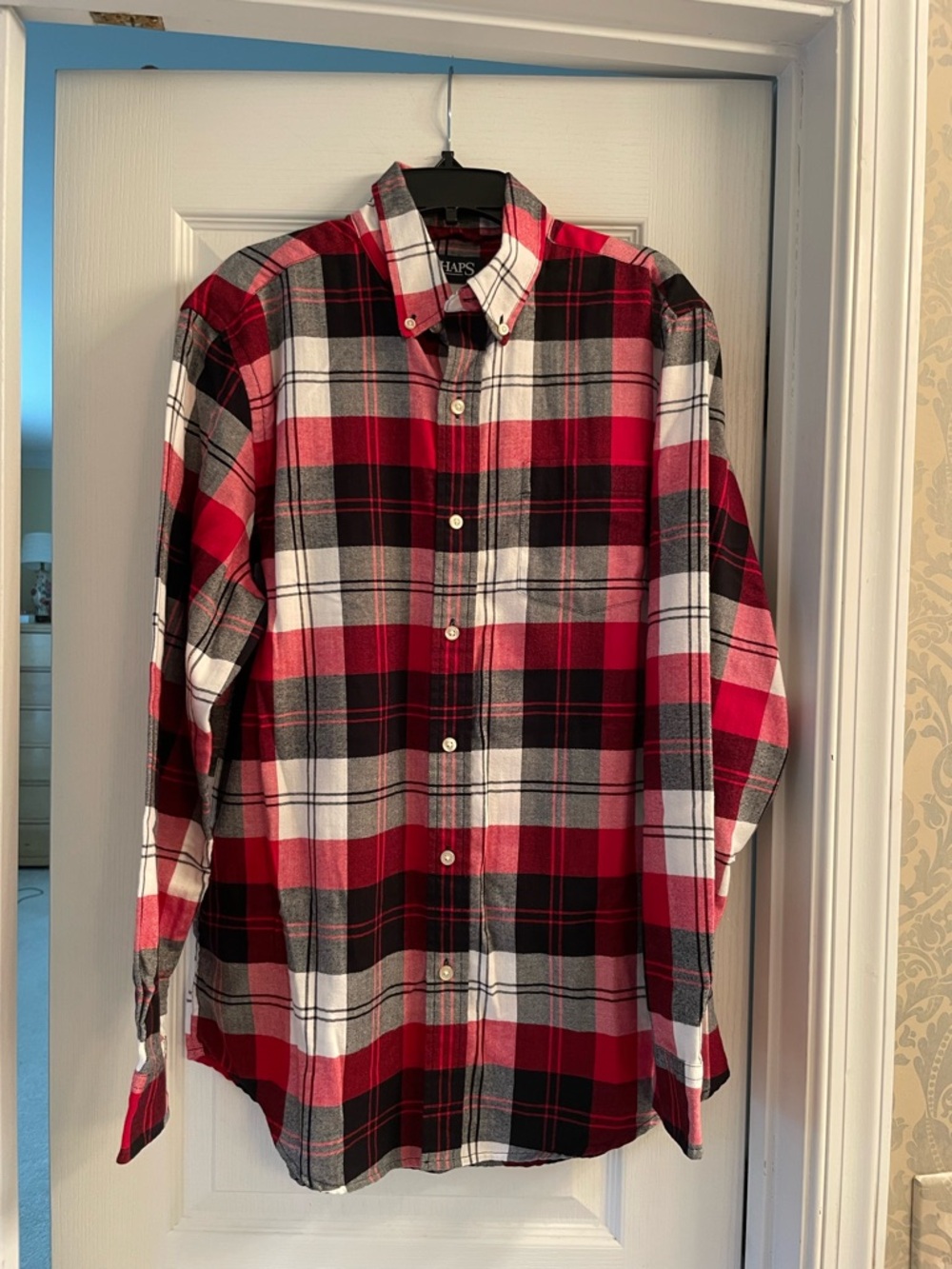 Chaps Men’s Red Black White Plaid Button-Down Shirt